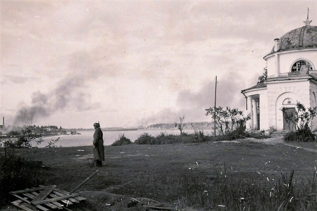 Вид на реку Нева, село Анненское. 1941 г.