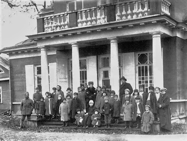 Детская зимняя колония "Медное". Фото 1920 г.